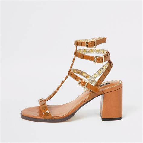 gladiator sandals with small heel